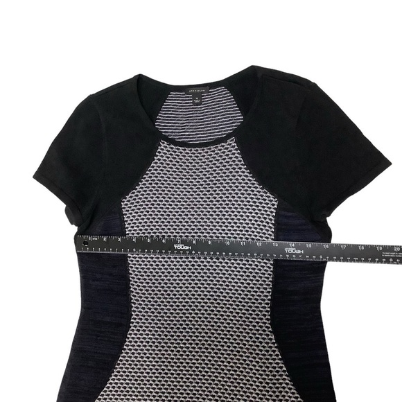 Ann Taylor Short Sleeve Midi Dress Sz Medium Bodycon Fitted Black / White / Navy - Picture 8 of 10